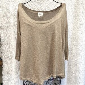 Mac Jac glittery gold 3/4 sleeve top size M